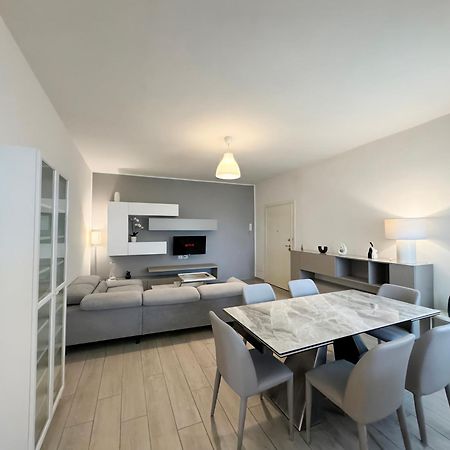 Suite Patrizia - Appartamento In Centro A Modena Eksteriør billede