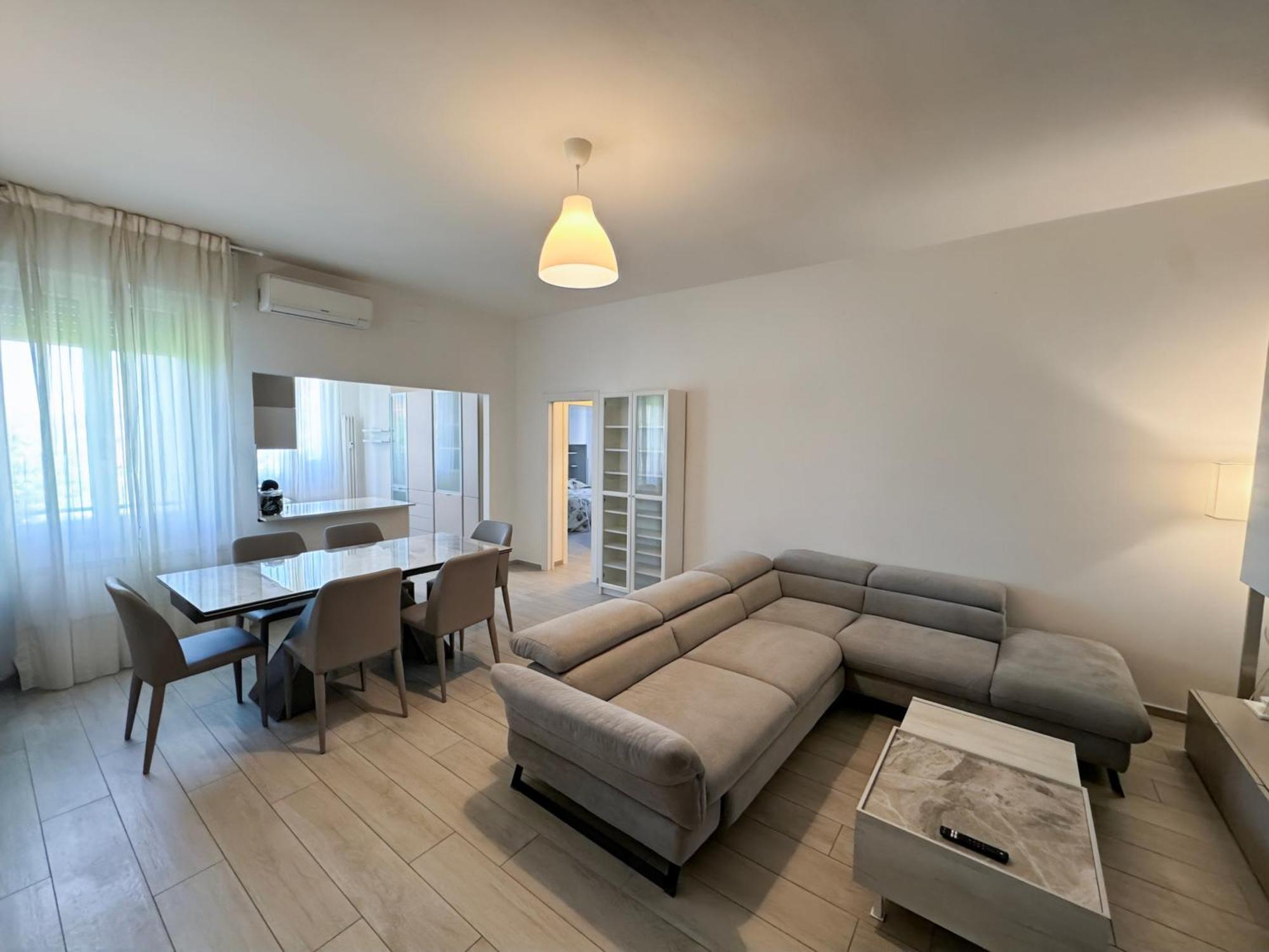 Suite Patrizia - Appartamento In Centro A Modena Eksteriør billede